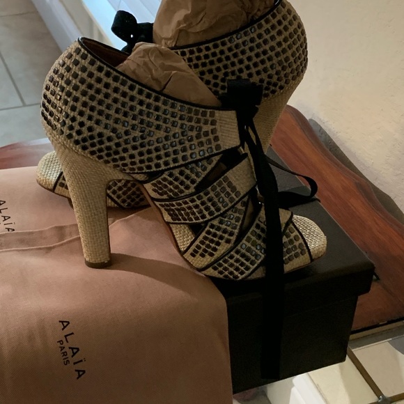 Azzedine alaia lace up heels size 9 - Picture 3 of 8